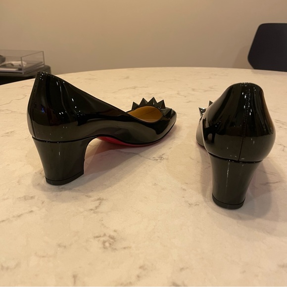 NWT ❤️ Christian Louboutin Pyramidame 45 Black Parent Square Toe Pump w/ Spikes - Picture 4 of 11